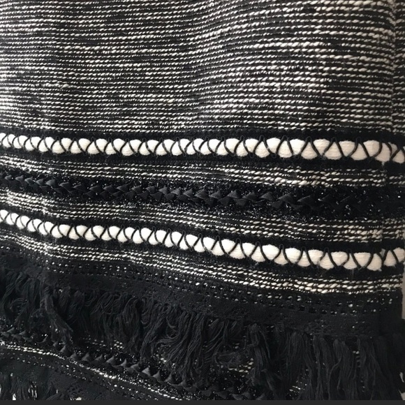 H&M Tweed Embellished Tassel Fringe Skirt Size 8 - Picture 4 of 5